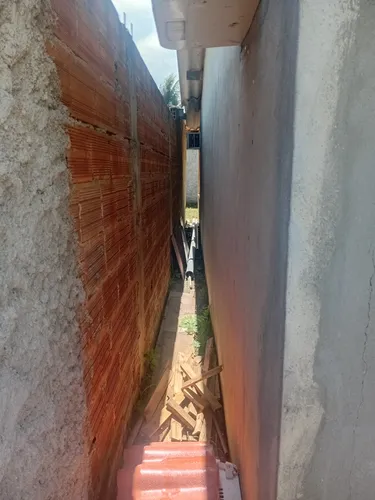 2 Quartos 1 Sala 1 Cozinha 1banheiro Quintal Garagem