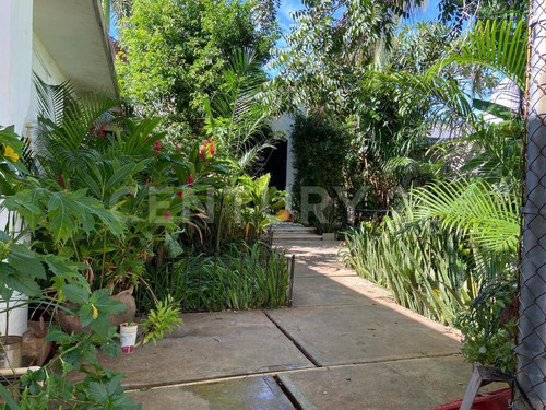 Imagen 26 de 30 de Casa En Venta En Avenida Colon Mérida Yucatán