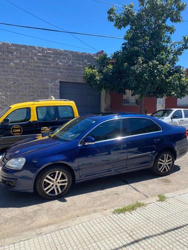 Volkswagen Vento 2.5 Luxuri