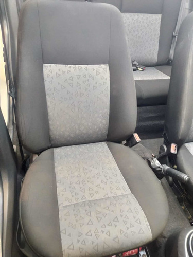 Imagem 5 de 9 de Ford Fiesta Sedan 1.6 Flex 4p