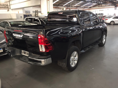 Toyota Hilux 2.8 Cd Srv Pack 177cv 4x2 2016