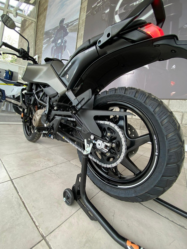 Husqvarna Svartpilen 250-fin@nci@la Cuota Fija-bluetooth-gps
