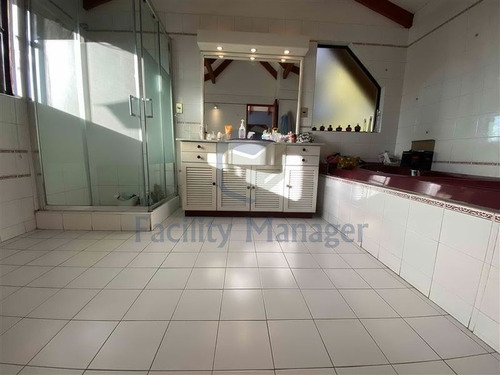 Imagen 18 de 30 de Casa En Venta De 3 Dorm. En Coquimbo, Aislada Con Piscina