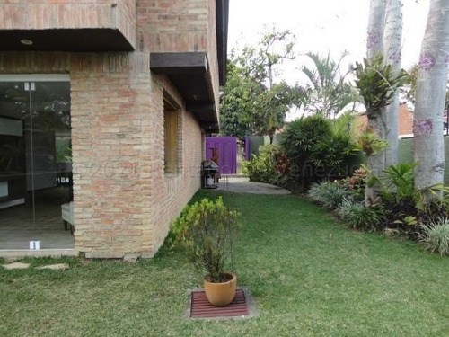 Imagen 17 de 19 de Impecable Y Actualizada Casa En Venta La Lagunita Country Club Mls #21-18710