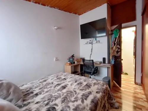 Casa En Venta En Álamos. Cod V1087037