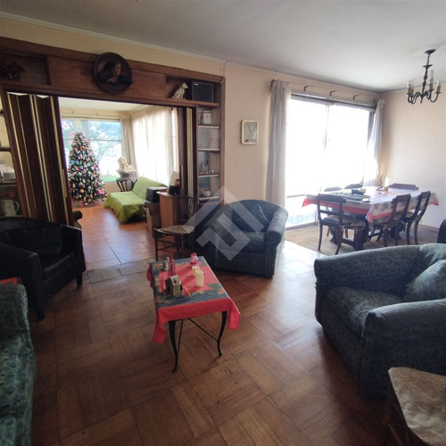 Casa En Venta De 3 Dorm. En Viña Del Mar Oriente