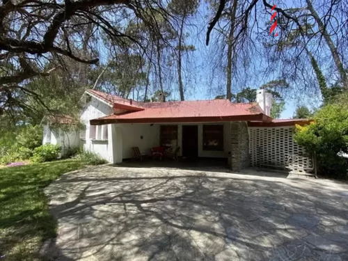 Casa En Muy Buena Ubicación En El Barrio San Rafael