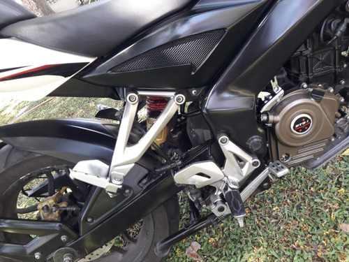 Bajaj Rouser Ns 200