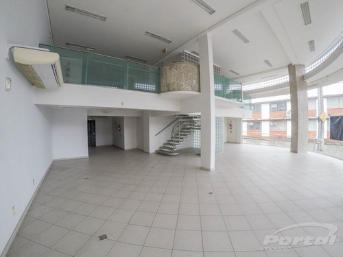 Loja Térrea, Com Aproximadamente 300 M², No Bairro Itoupava Norte. - 3571709l
