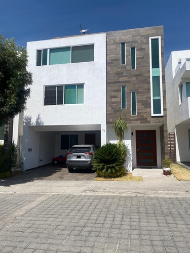 Casa En Venta Lomas De Angelopolis