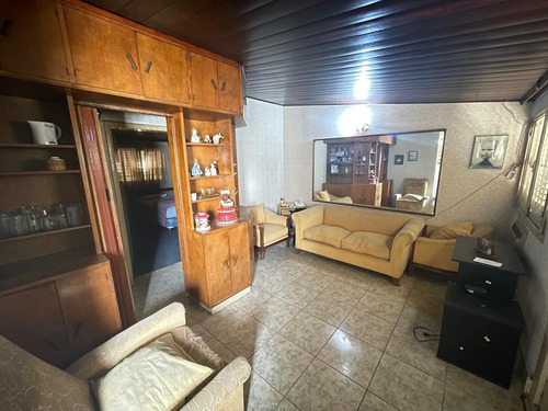Imagen 5 de 17 de Venta Chalet Sobre 465 M2 - Moreno Norte