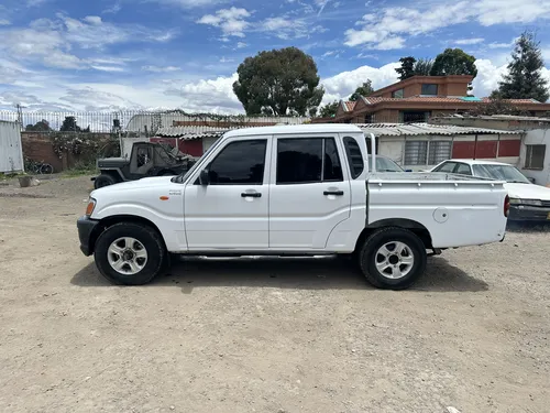 Mahindra Pik-Up 2.2 116 hp 4x4