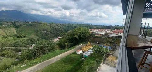 Local En Arriendo En La Avenida Centenario / Armenia (279057265).