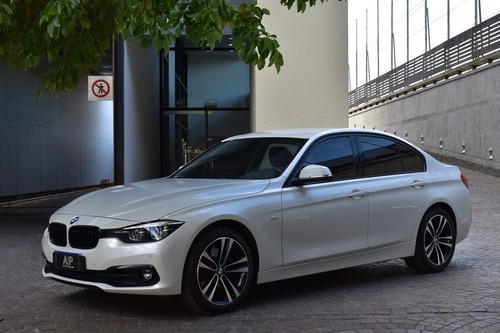 BMW Serie 3 3.0 330i Sedan Sport Line 252cv