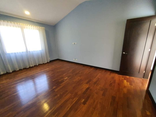 Imagen 2 de 8 de Renta De Casa En Kanajuyu Zona 16