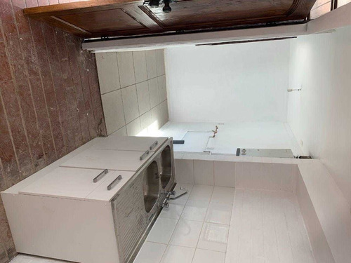 Casa En Villa Los Rosales De Maipú, A Pasos De Mall Arauco.