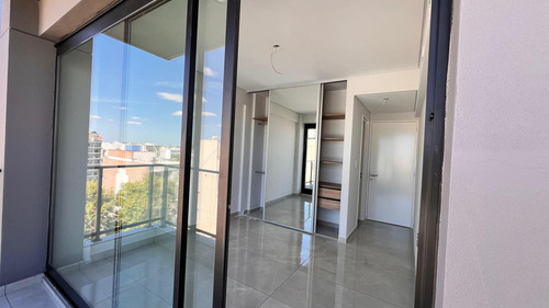 Departamento En Venta, 3 Ambientes En Flores