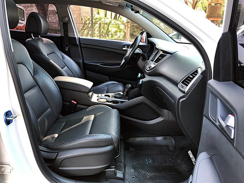 Imagen 10 de 15 de Hyundai Tucson 2.0 Premium 4wd At 2017