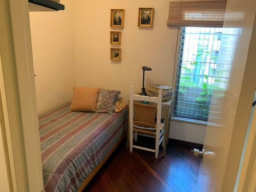 Imagen 8 de 12 de Apartamento El Cigarral 22-11078 Odette Favrin 0414-2417498