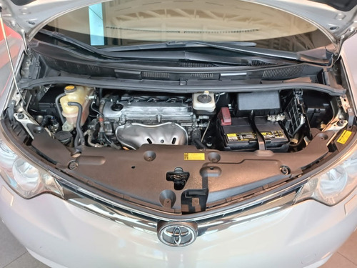 Imagen 8 de 8 de Toyota Previa Gl