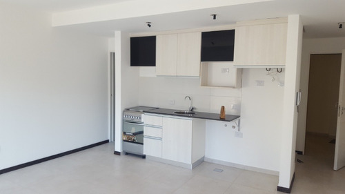 Imagen 2 de 10 de Departamento En Venta En Lomas De Zamora Oeste