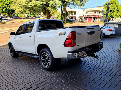Toyota Hilux CD SRV 4x4 2.8 TDI Diesel Aut.
