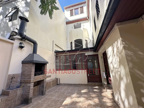 Oficina En Venta En Providencia 4 Pisos
