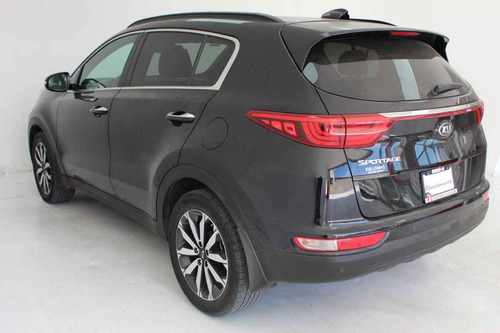 Imagen 8 de 14 de Kia Sportage 2018 4 Cilindros