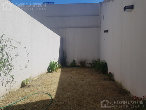 Monoambiente Con Jardin Propio | Banfield