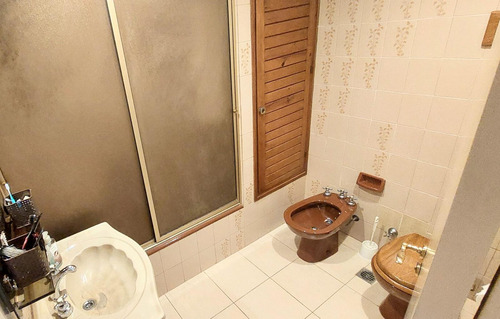 Venta Departamento 4 Ambientes En Flores. Excelente Ubicacion