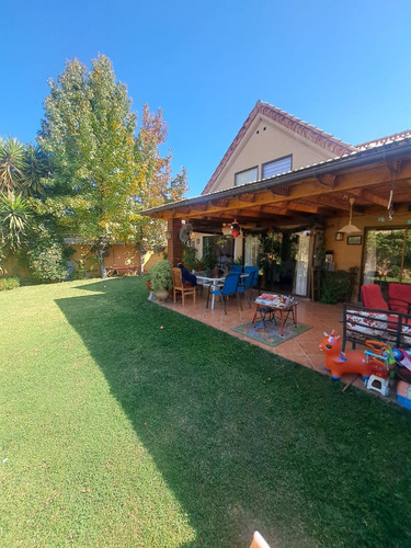 Jardines De La Viña, Hermosa Casa 3d+3b Patio Grande