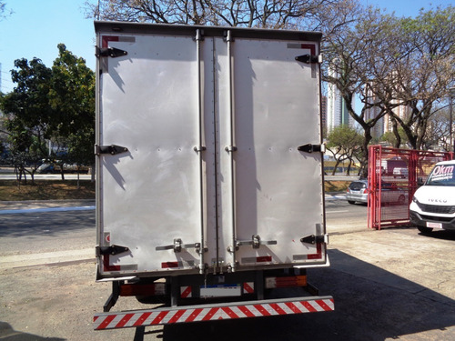 Imagem 6 de 11 de Iveco Daily 35s14