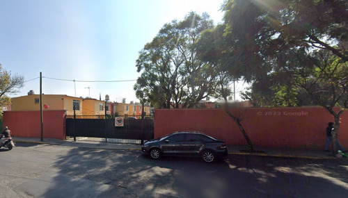 Venta De Casa En Xochimilco, Santiago Tepacatlalpan, Con Excelente Ubicación Cdmx Mdelrazo