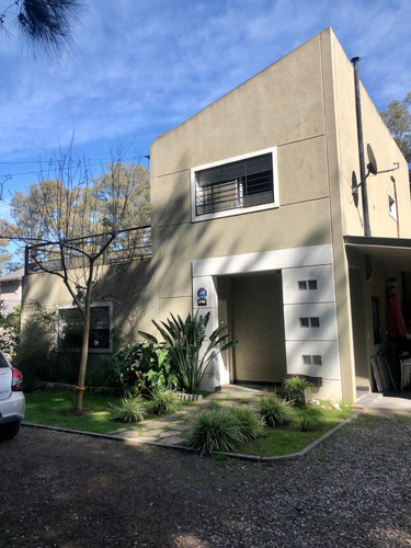 Imagen 3 de 14 de Excelente Casa Quinta En Luján - Barrio Las Casuarinas