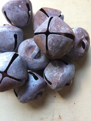 12 Primitive Rusty Tin Christmas Jingle Bells Bell 35mm Bbc
