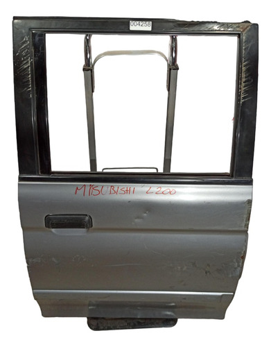 Puerta Trasera Izquierda Mitsubishi L200 00-4258 