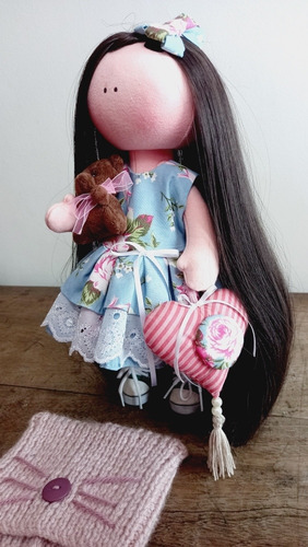 Imagem 3 de 10 de Boneca Russa De Pano Com Touca De Tricot