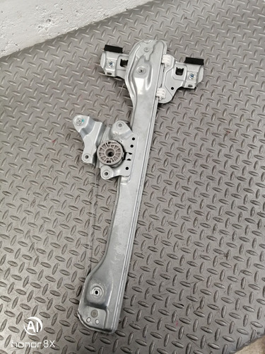 Mecanismo Elevador Tras Der Chevrolet Trax 4x2 1.8 Std 12/16 (Usado)