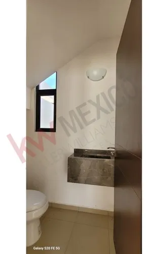 Hermosa Casa Moderna En Condominio Conkal