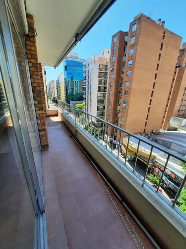 Imagen 2 de 14 de Amplo Y Hermoso Semipiso En Colon Esquina Cañada!