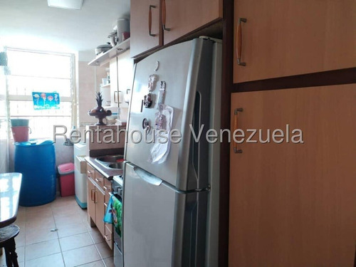 Juan Carlos González. Renta House Carabobo Vende Apto. Res. Los Pinos Urb. El Naranjal Naguanagua Mls #25-12152 Rah/jcg.