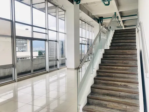 Oficina En Arriendo En Salitre. Cod A1002131