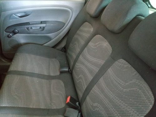 Fiat Punto Attractive 1.4 Flex Mec.