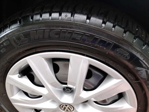 Volkswagen Fox 2010 1.6 Vht Plus Total Flex 5p