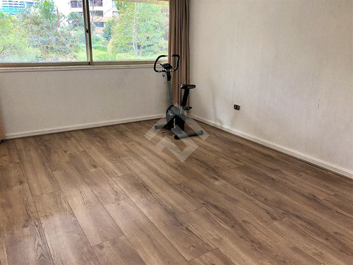 Departamento En Venta De 4d-3b En Las Condes