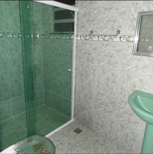 Casa A Venda Com 2 Quartos