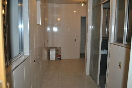 Imagem 13 de 16 de Condomínio Com Portaria E Segurança. Excelente Localização À 11 Minutos Andando Da Estação Do Metrô Marechal Deodoro; Entre As Ruas Lopes De Oliveira - 21051510 - 33295643