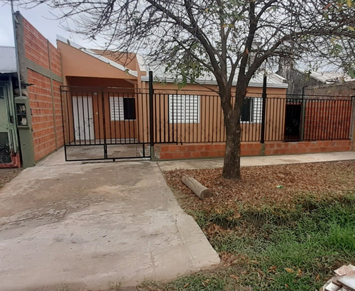 Casa Lote Propio 4 Ambientes Impecable (apto Credito) Cochera Y Jardin Barrio Evita Formosa