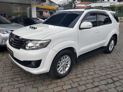 Toyota Sw4 3.0 Srv 7l 4x4 Aut. 5p 2013