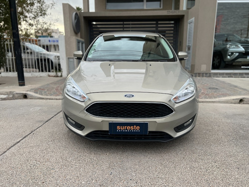 Imagen 2 de 11 de Ford Focus S 5p 1.6 2016